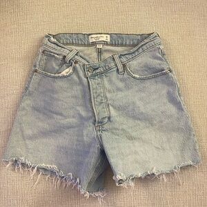 Abercrombie dad shorts high rise